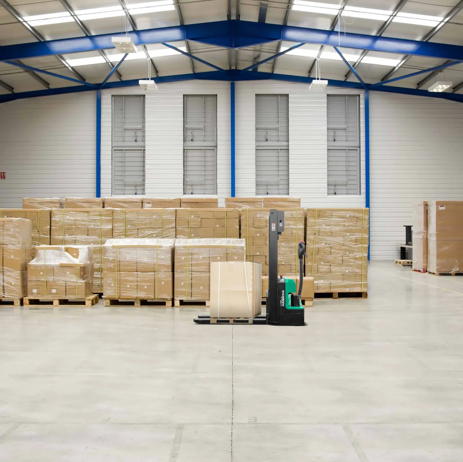 XA Electric Stacker, 1.2 to 1.5 t